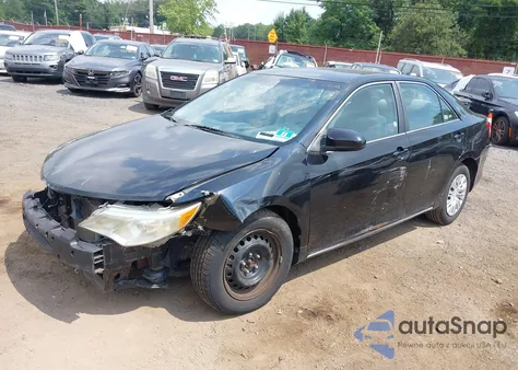 2012 Toyota Camry Le z USA, uszkodzony, nr VIN 4T1BF1FK3CU056772